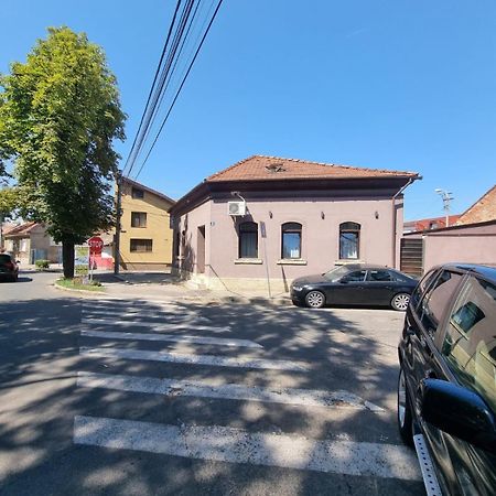 Laci Lak Modern Apartment Oradea Exteriér fotografie