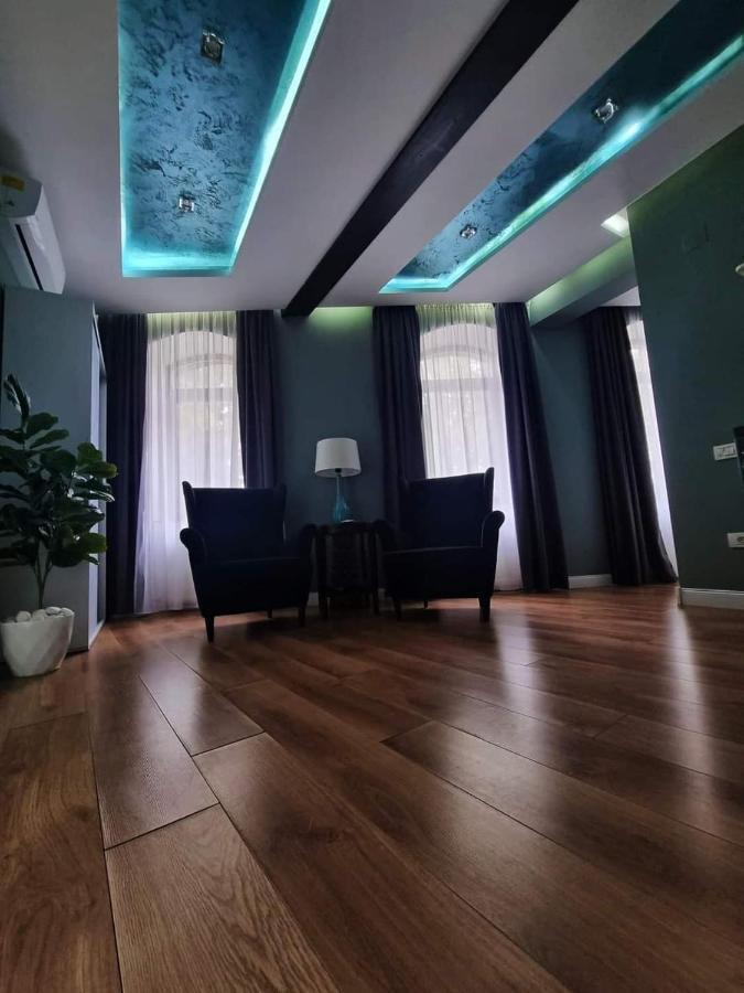 Laci Lak Modern Apartment Oradea Exteriér fotografie